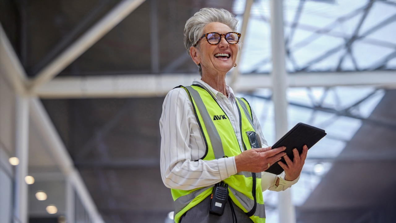 Female AVK worker